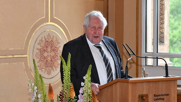 Der frühere Ministerpräsident von Rheinland-Pfalz und Thüringen, Prof. Dr. Bernhard Vogel, hielt die Festrede zu dem feierlichen Anlass. 