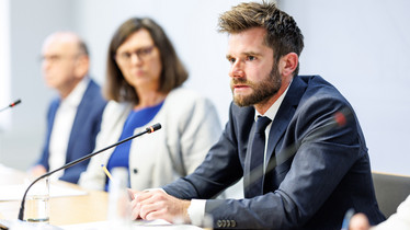 Rechtsgutachten zur Einführung einer sogenannten „Extremismusklausel“ im Bayerischen Abgeordnetengesetz vorgestellt