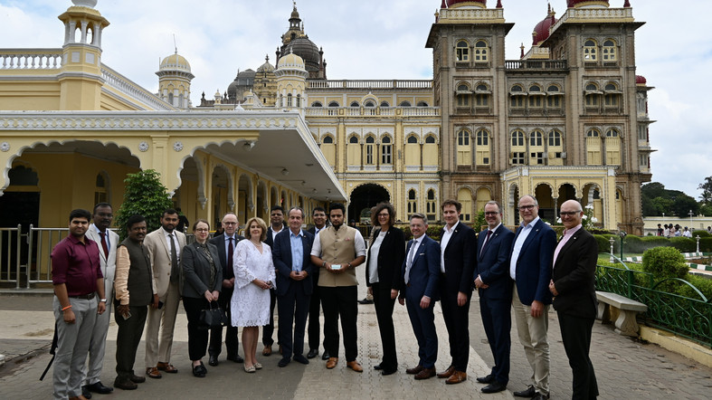 Präsidium des Bayerischen Landtags reist nach Indien