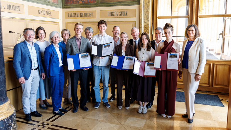 Abiturpreis Politik und Gesellschaft 2026