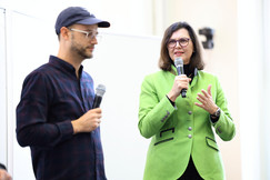 Landtagspräsidentin Ilse Aigner mit Moderator Rainer Maria Jilg