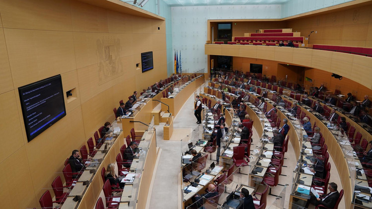 Aktuelle Stunde: auf Vorschlag der Fraktion BÜNDNIS 90/DIE GRÜNEN zum Thema: "Ein Netz, das trägt: Solidarisch durch den Lockdown" | Bildarchiv Bayerischer Landtag