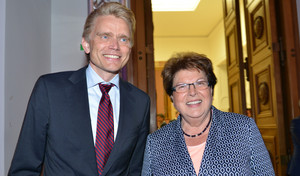 Dr. Holger Enßlin mit Barbara Stamm| Foto: Rolf Poss