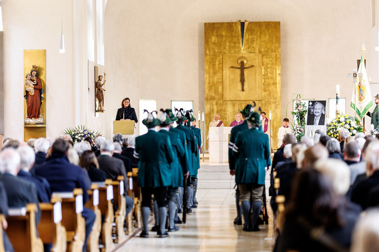 Landtagspräsidentin Ilse Aigner: "Reinhold Bocklet war ein Mann von Welt, universal gebildet und mit Humor und Herzlichkeit beseelt. 