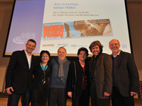 Kino im Landtag als Auftakt zum medienpolitischen Dialog (v.l.): BR-Redakteur Markus Aicher, Heidi Wolf, Pressesprecherin des Bayerischen Landtags, Regisseur Joseph Vilsmaier, Landtagspräsidentin Barbara Stamm, Reinhold Messner und BR-Redakteur Ernst Vogt | Foto: Rolf Poss