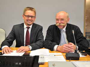 Bild: Vorsitzender Tobias Reiß, CSU (li.) und stellvertretender Vorsitzender Ludwig Wörner, SPD. - Copyright: Bildarchiv Bayerischer Landtag - Foto: Rolf Poss