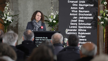 Magdalena Wężyk, die Urenkelin des am Friedhof am Perlacher Forst begrabenen, polnischen Ermordeten Julian Bartys. 