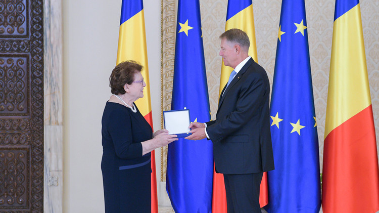 Barbara Stamm erhält rumänischen Verdienstorden