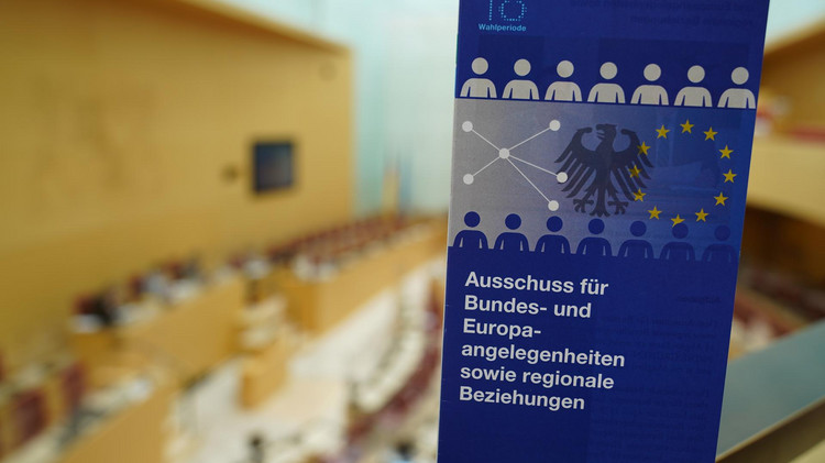 Das Informationsgespräch fand im Plenum statt. | Bildarchiv Bayerischer Landtag