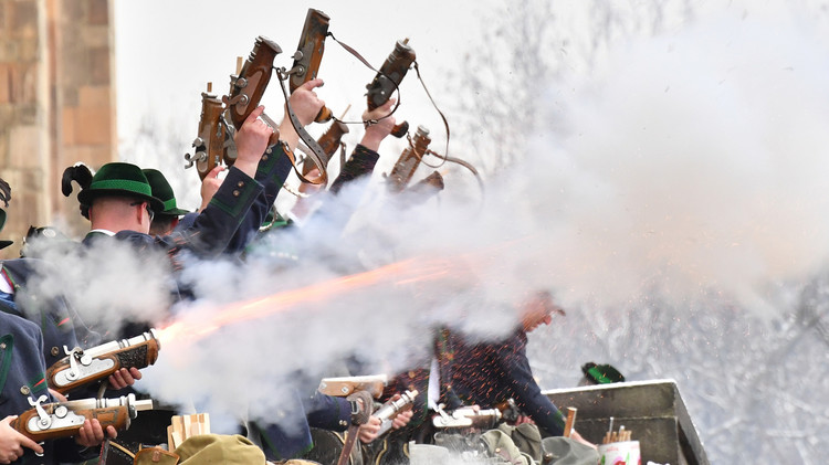 Die Berchtesgadener Weihnachtsschützen besuchten den Landtag zum Bayerischen Verfassungstag im Dezember 2019. | Foto: Rolf Poss