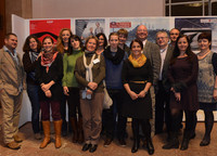 Festivalmacher im Landtag: (v.l.n.r.) Boris Tomschiczek und Melanie Liebheit (Bad Aibling), Ulrike Kreuzer (Diessen), Diana Iljine (München), Tamara Danicic (Bad Aibling), Christine Reichert (Diessen), Ana Radica (Hof), Bettina Reinisch (Ingolstadt), Andrea Kuhn (Nürnberg), Ayten Akyildiz (Nürnberg), Michael Orth (Landshut), Benno Stigloher (Oberaudorf), Ilker Oygün (Nürnberg), Dunja Bialas (München), Barbara Franke (Selb). | Foto: Rolf Poss