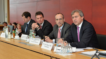 Vertreter der EU-Kommission im Landtag | Foto: Rolf Poss