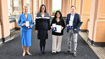 Von links: Susanne Klatten, Landtagspräsidentin Ilse Aigner, Claudia Dalla Torre und Michael "Bully" Herbig 