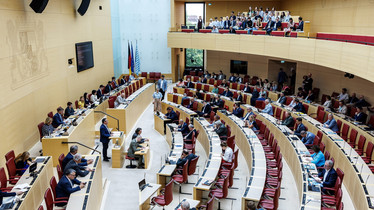 Debatte über Chancen und Risiken von Künstlicher Intelligenz