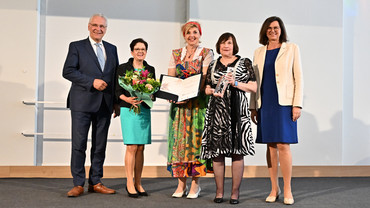 Die Gewinner des 3. Preises kommen aus dem Landkreis Dachau: das Projekt "Integration mit Augenmaß" (IMA) 