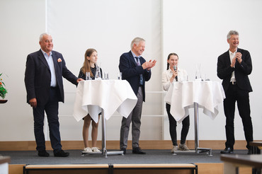 I. Landtagsvizepräsident Freller und Kultusminister Prof. Piazolo waren sichtlich begeistert von den Leistungen der Schülerinnen und Schüler.