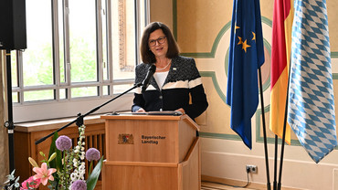 Landtagspräsidentin Ilse Aigner: „Wir wollen Leistungen auszeichnen, die für sich genommen herausragend und vorbildlich sind. Denn vorbildliche Leistungen haben Nachahmer verdient und sollen zur Ermutigung dienen!“