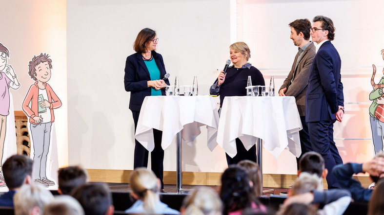 Präsentation des fünften Bands der Isar-Detektive im Maximilianeum | Foto: Matthias Balk Die Isar-Detektive: Buchpräsentation von „Verfolgungsjagd über die Isar“
