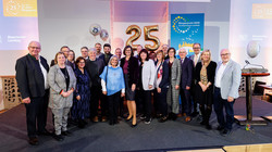 Bürgerpreis 2025 an drei herausragende Friedensprojekte verliehen