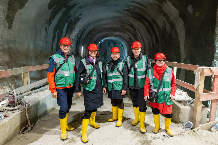 Am Nachmittag stand ein Besuch der Großbaustelle der 2. Stammstrecke auf dem Programm. 