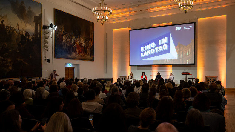 Kino im Landtag zeigt "Die Premierministerin"