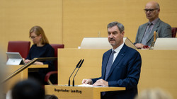 Ministerpräsident verteidigt Haushaltspolitik im Landtag