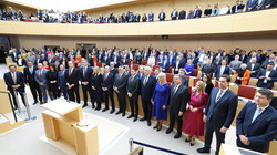Landtag stimmt neuem Kabinett zu 