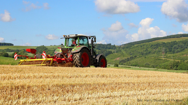Jeder 6. Arbeitsplatz hängt in Bayern an der Landwirtschaft. | Bild: Harry Stueber auf Pixabay
