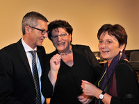 Landtagspräsidentin Barbara Stamm mit Pressesprecherin Heidi Wolf (rechts) und Markus Aicher, Leiter der Kino-Redaktion beim Bayerischen Rundfunk. | Foto: Rolf Poss