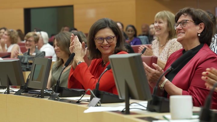 Frauen in die Parlamente 2